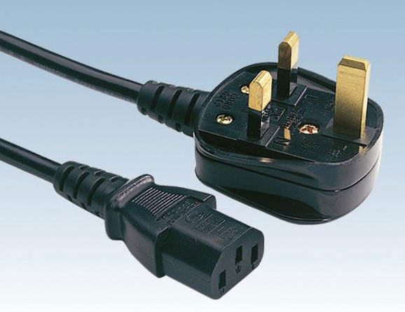 LEAD 3 PIN UK PLUG - IEC C13 SOCKET 3x1.0mm 3M 10A