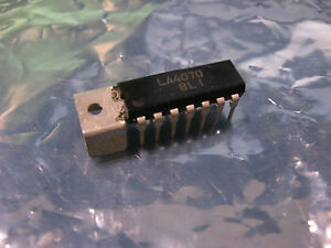 INT. CIR.  LA 4070 14-DIP+g
